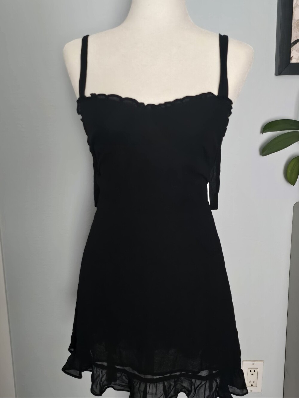 Reformation Christine Shoulder Tie Ruffle Dress - Picture 2 of 11